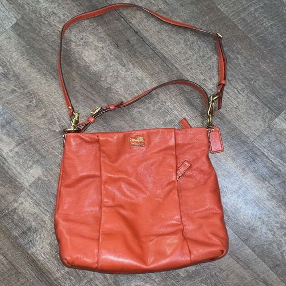 Authentic Coach Orange Satchel with Gold Hardware - Picture 5 of 14